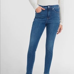 Express High Rise 4 way hyper stretch skinny jeans